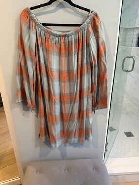 Cloth and stone off-Shoulder Plaid Tunic Dress in Gray and Orange